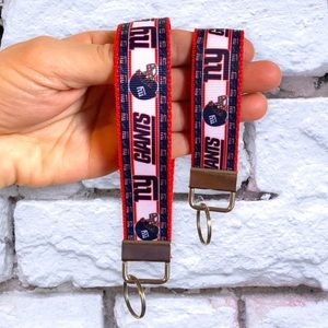 NY Giants Handcrafted Key Wristlet/ 2 piece set /NFL Key Fob/Football Keychain